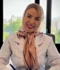 الدكتورة آزاده ناصحي