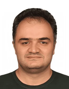 الدكتور مهدي أحمدي