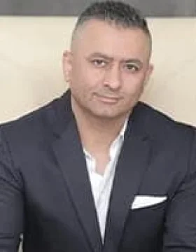 الدكتور كامبيز إيزادبناه