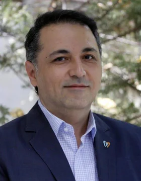 Arash Azizi