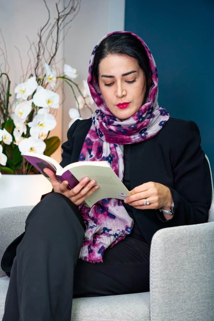 Dr Samaneh momenpour phd of health psychology in Dubai